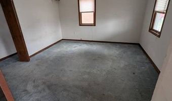 247 S 5th, Albion, IL 62806