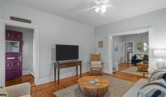 48 Constitution St 1, Bristol, RI 02809