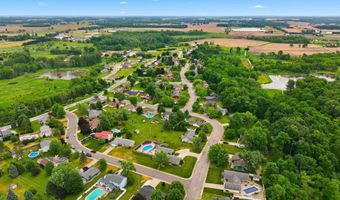 1102 Heritage Ln, Angola, IN 46703