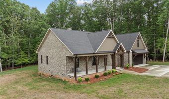 2589 Northmont Lake Dr, Asheboro, NC 27205