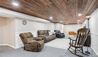 6607 Wenzel Rd, Alton, IL 62002