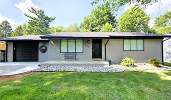 215 Almont Ave, Almont, MI 48003