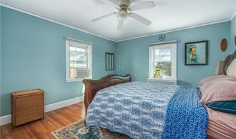 15 Wheeler Ave, Cranston, RI 02905