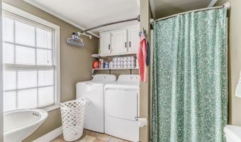 30 N Oak St, Aragon, GA 30104