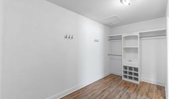 5609 Price Plantation Rd, Baker, FL 32531