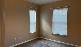2692 S Knightsbridge Cir, Ann Arbor, MI 48105