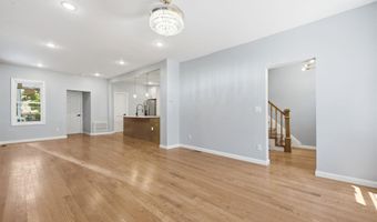 429 KENNEDY Blvd, Bayonne, NJ 07002