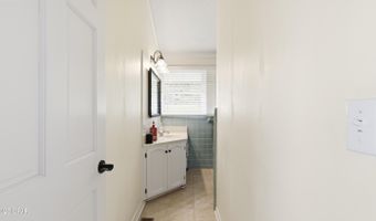 2540 Montyna Ln, Alford, FL 32420