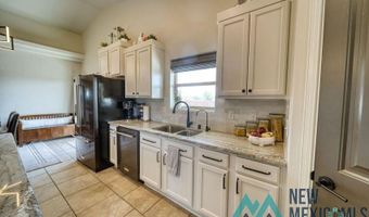 1842 Emerald Ct, Carlsbad, NM 88220