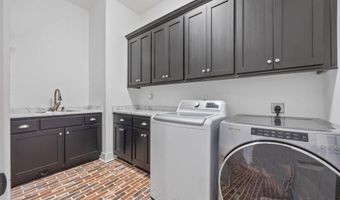 14689 Waterview Ln, Athens, AL 35613