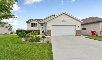 1006 24th Ave NW, Austin, MN 55912