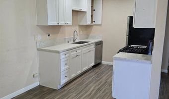 240 W Lincoln Ave 8, Escondido, CA 92026