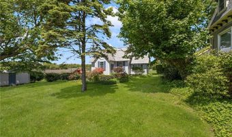 10 Casey Ct, Newport, RI 02840