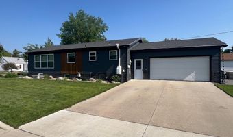 902 N Penn St, Aberdeen, SD 57401