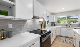 1237 Nanialii St, Kailua, HI 96734