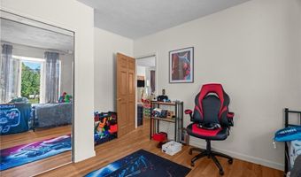 129 Simmonsville Ave, Johnston, RI 02919