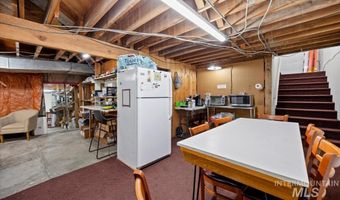 1238 Overland Ave, Burley, ID 83318