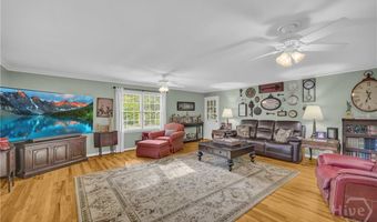 155 Devereux Dr, Athens, GA 30606