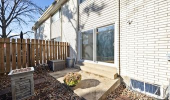 842 Wendevy Ct, Ballwin, MO 63011