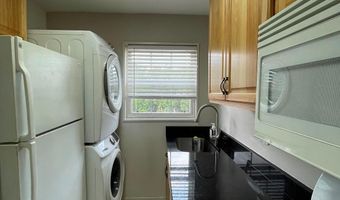 2301 FARRINGTON Ave 03-301, Alexandria, VA 22303