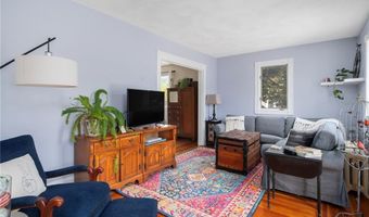 82 Cliffdale Ave, Cranston, RI 02905