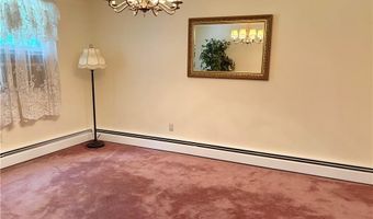 33 MaryAnn Dr, Exeter, RI 02822
