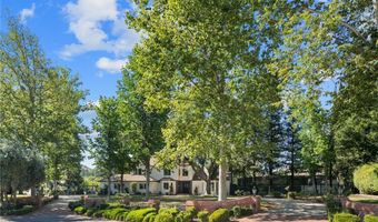 28925 Medea Mesa Rd, Agoura Hills, CA 91301