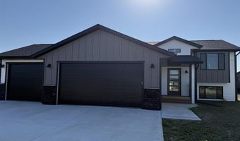 648 Valor Ct, Box Elder, SD 57719