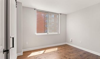 3830 9TH St N 501W, Arlington, VA 22203