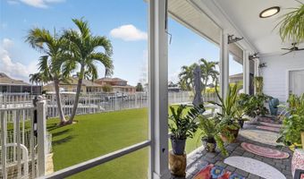 526 ISLEBAY Dr, Apollo Beach, FL 33572