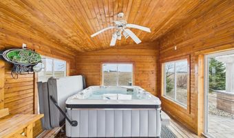 46923 250th St, Baltic, SD 57003