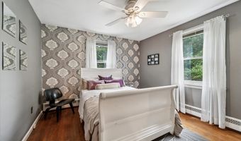 436 EDGEWOOD Dr, Ambler, PA 19002