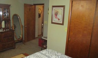 230 S Division St, Auburn, IN 46706