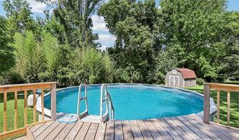 6607 Wenzel Rd, Alton, IL 62002