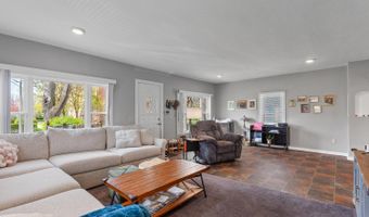 418 Ormsby St, Adrian, MI 49221