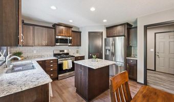 13715 Grafton Ct, Apple Valley, MN 55124