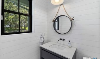 13 Sunswyck Rd, Darien, CT 06820