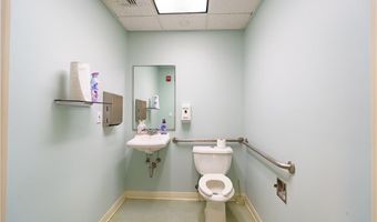 215 Toll Gate Rd 308, Warwick, RI 02886
