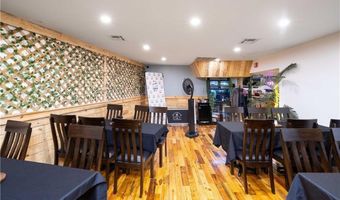 350 River St, Woonsocket, RI 02895