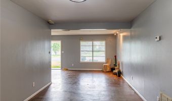1208 N Woodlawn Dr, Alice, TX 78332
