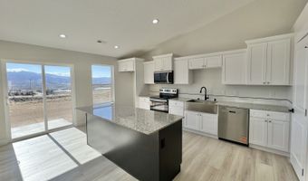 1707 Opal Dr, Elko, NV 89801
