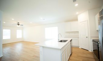 782 Gussy Ln, Benton, AR 72019