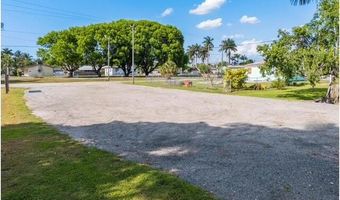 224 NW G Ave, Belle Glade, FL 33430