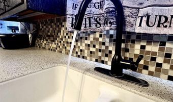 916 Valverde St, Carlsbad, NM 88220