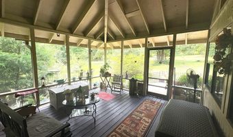 850 Gambier Dr, Alford, FL 32420