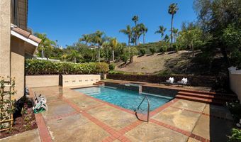 7520 E Toyon Ln, Anaheim, CA 92808