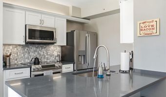 631 D St NW 633, Washington, DC 20004