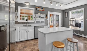 61 Sunny Hollow Pl, Bangor, ME 04401