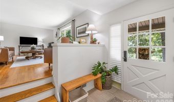 13 Rolling View Dr, Asheville, NC 28805