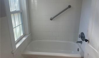 487 Ten Rod Rd 2, North Kingstown, RI 02852